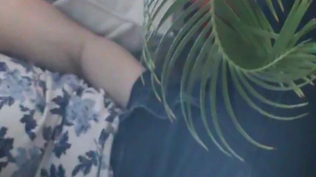 Papa - Nena caliente es follada sexo anal audio latino en un banco al aire libre