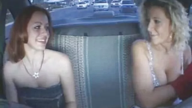 amiga tetona sexo latino español en el automovil 3